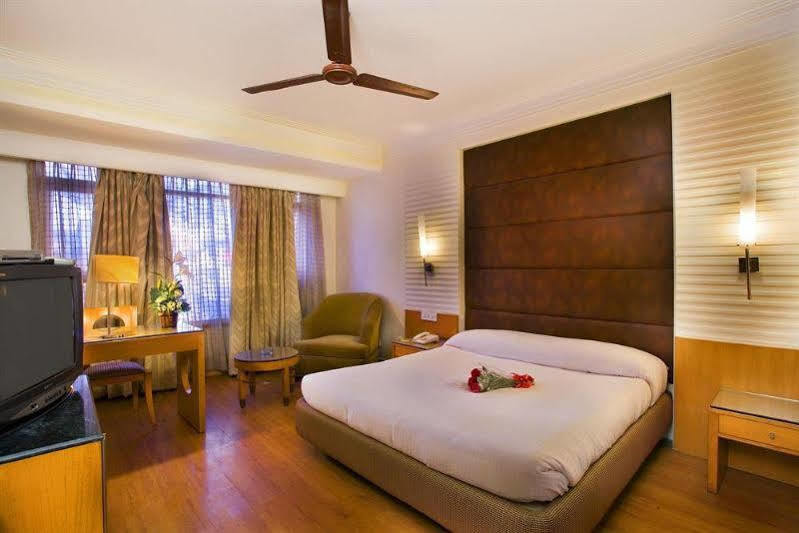 The Bmk Hotel Greater Kailash Delhi Kültér fotó